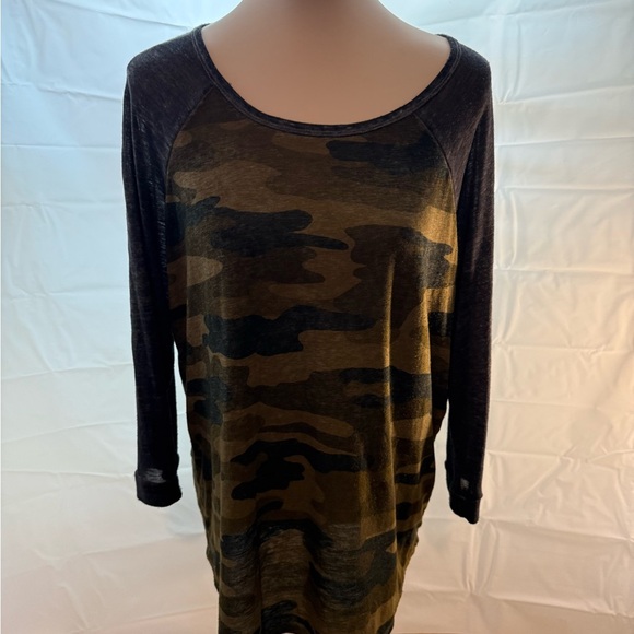 Lucky Brand Camouflage Long Sleeve Tee - Picture 1 of 7